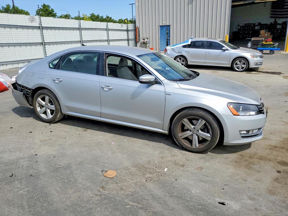 2015 Volkswagen Passat VIN 1VWAT7A34FC094742 COPART salvage auction — REAR END, Ca - Salvage Certificate, sold $575 on 2026-07-02 (photo 4)