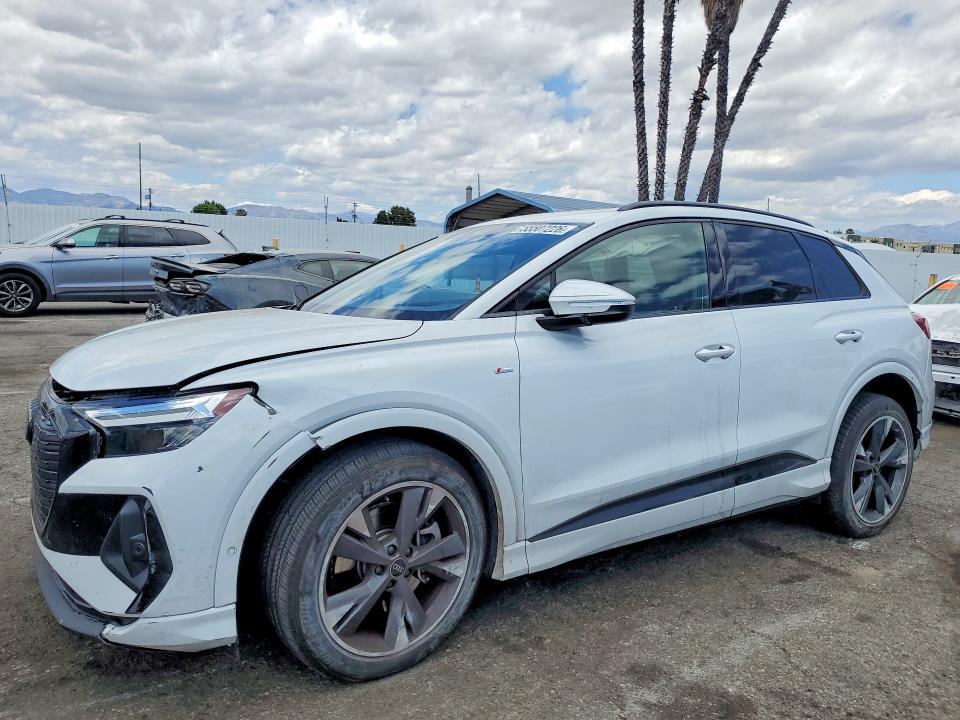 2024 Audi Q4 e-tron VIN WA1LUBFZ1RP046910 — COPART salvage auction photo
