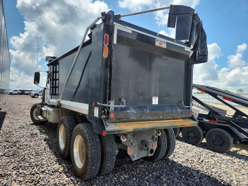 2026 Mack Granite VIN 1M2GR2GC8TM055708 COPART salvage auction — ALL OVER, MO - SALVAGE CERTIFICATE OF TITLE, sold $20,100 on 2026-07-09 (photo 3)