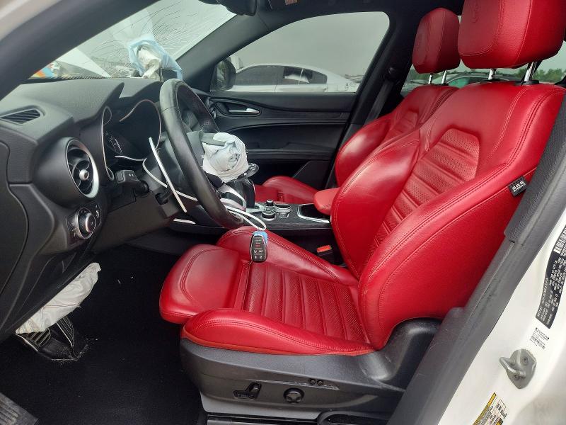 2022 Alfa romeo Stelvio VIN ZASPAJANXN7D26857 COPART salvage auction — FRONT END, Tx - Salvage Vehicle Title, sold $200 on 2026-07-21 (photo 7)