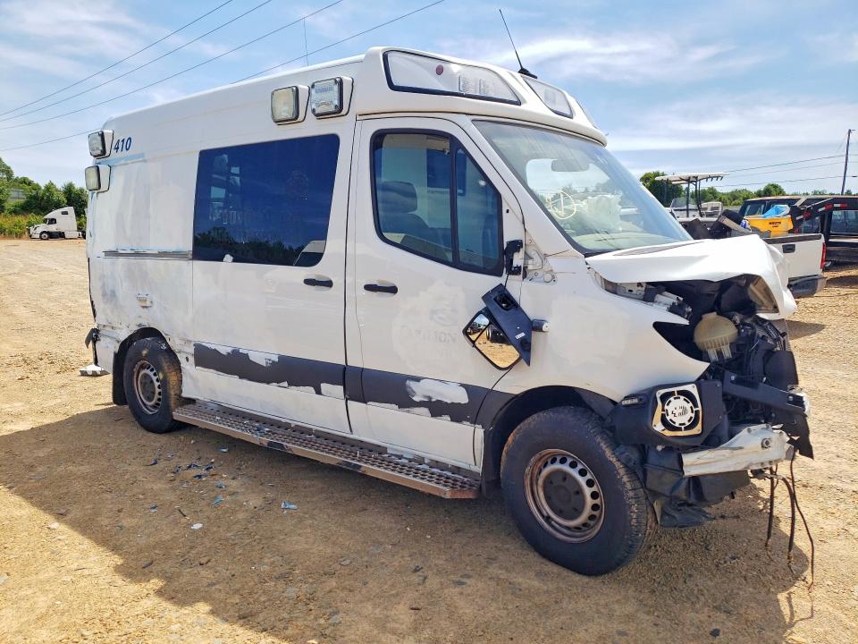 2019 Mercedes-benz Sprinter VIN WD4PF0CD0KP107447 COPART salvage auction — FRONT END, Va - Cert Of Title - Salvage, sold $4,350 on 2026-07-08 (photo 4)