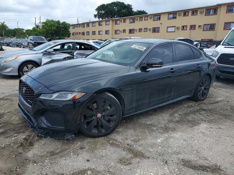 2022 Jaguar VIN SAJBL4GX7NCY91115 COPART salvage auction — SIDE, Fl - Cert Of Title Slvg Rebuildable, sold $5,800 on 2026-08-03 (photo 1)