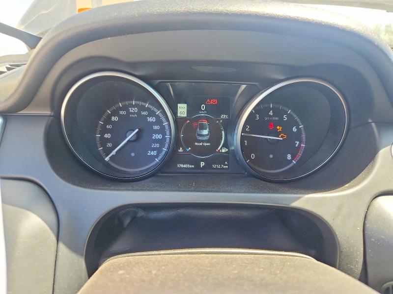 2017 Land rover Discovery VIN SALCT2BG5HH647266 COPART salvage auction — FRONT END, Qc - Gravement Accidente, sold $4,150 on 2026-07-07 (photo 9)