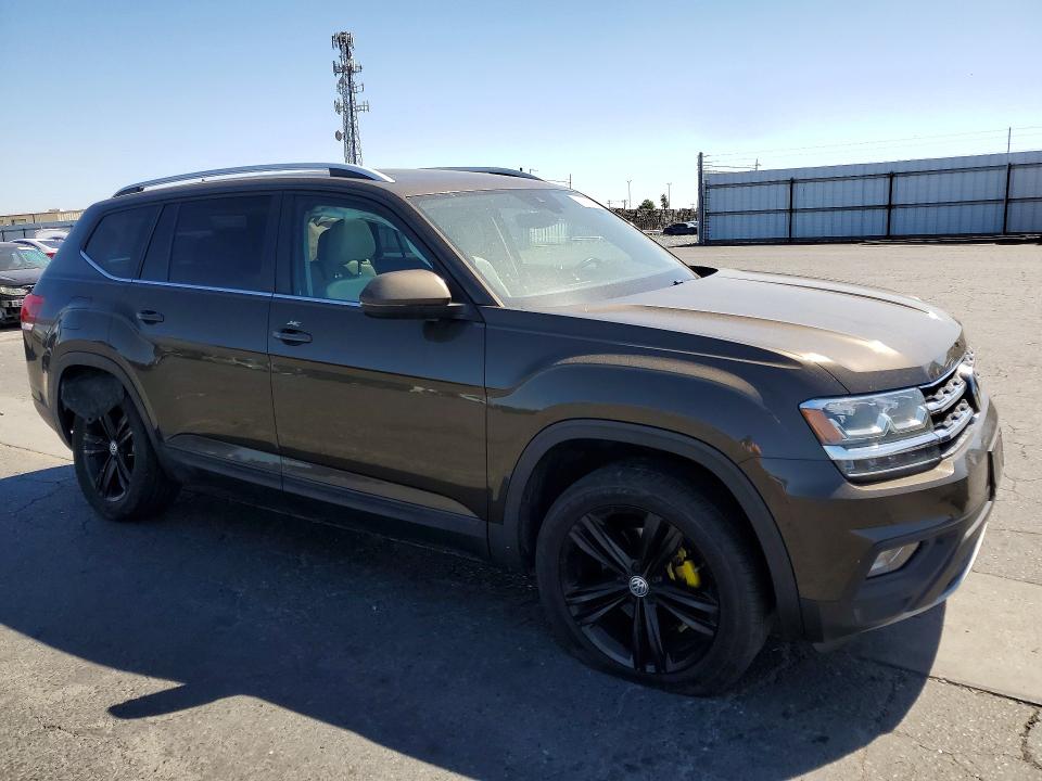 2019 Volkswagen Atlas VIN 1V2WR2CA7KC561781 COPART salvage auction — UNDERCARRIAGE, CA - SALVAGE CERTIFICATE, sold $4,100 on 2026-07-02 (photo 4)