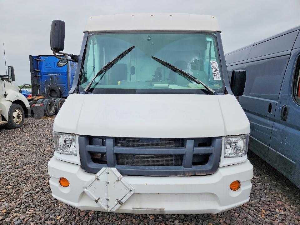 2013 Isuzu Npr VIN JALB4T179D7W01204 COPART salvage auction — NORMAL WEAR, MO - CERTIFICATE OF TITLE, sold $10 on 2026-07-09 (photo 5)