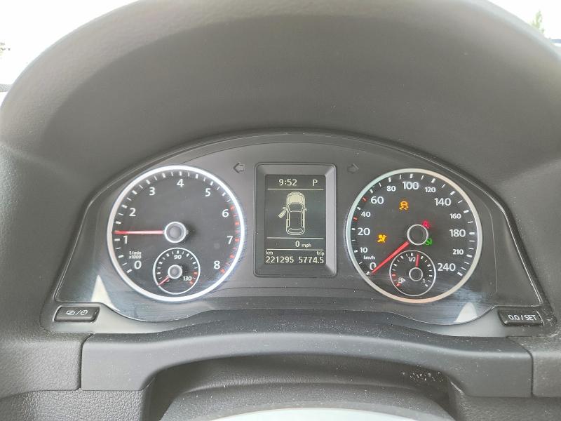2014 Volkswagen Tiguan VIN WVGJV3AX7EW548502 COPART salvage auction — SIDE, Ab - Bos - Salvage, sold $200 on 2026-07-28 (photo 9)