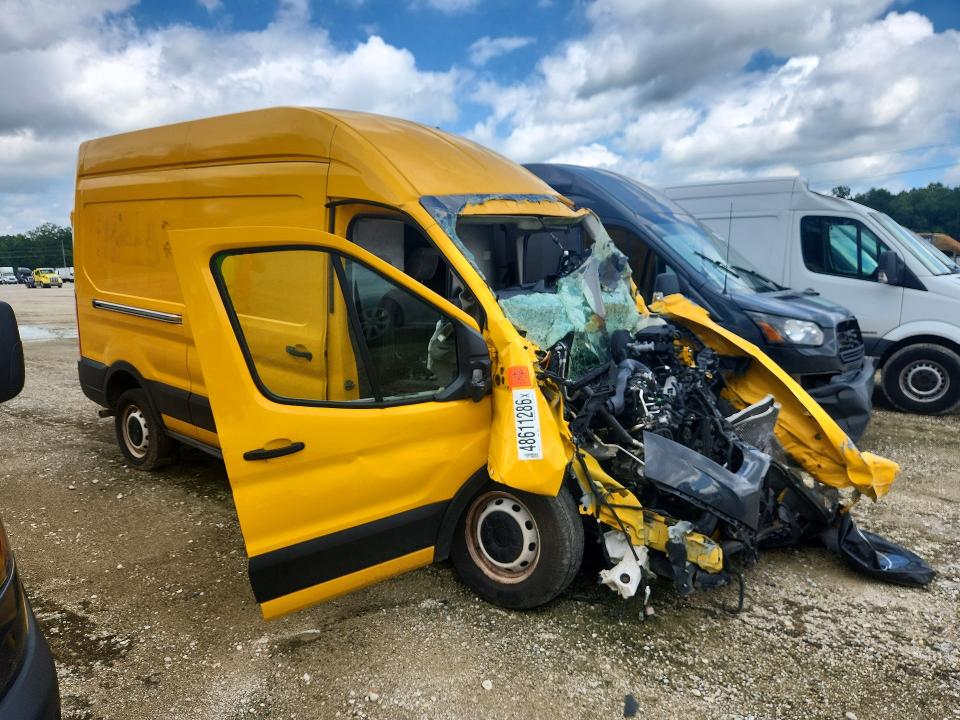 2021 Ford Transit VIN 1FTBR1X88MKA53717 COPART salvage auction — FRONT END, AZ - CERT OF TITLE - SALVAGE, sold $675 on 2026-07-02 (photo 4)