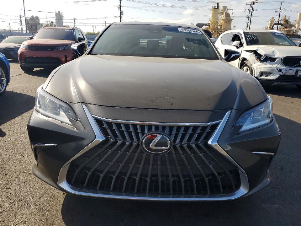 2025 Lexus Es 300h VIN 58ADA1C13SU057155 COPART salvage auction — REAR END, Ca - Salvage Certificate, sold $250 on 2026-07-07 (photo 5)