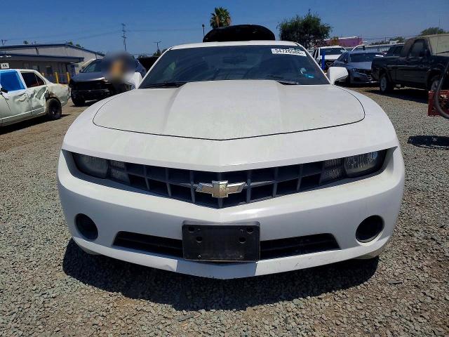 2011 Chevrolet Camaro VIN 2G1FA1ED9B9169735 COPART salvage auction — MINOR DENT/SCRATCHES, Mt - Dis/Dlr/Exp Only Clean Title, sold $975 on 2026-07-10 (photo 5)