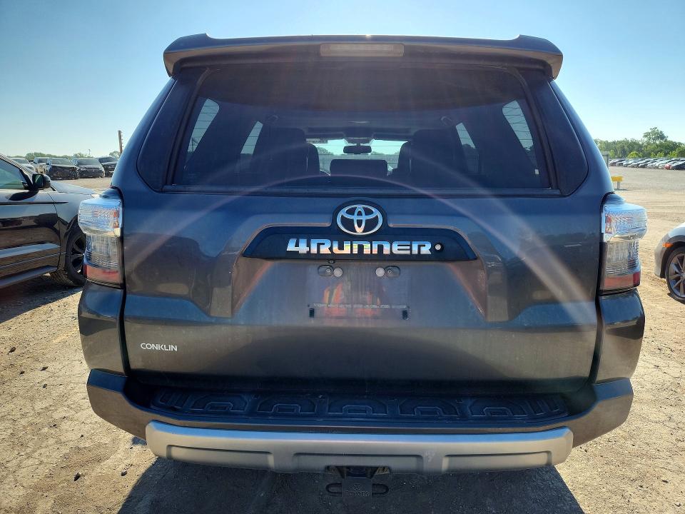 2014 Toyota 4runner VIN JTEBU5JR4E5173985 COPART salvage auction — HAIL, Ks - Cert Of Title-Salvage, sold $13,300 on 2026-07-20 (photo 6)