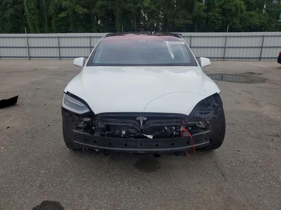 2018 Tesla Model x VIN 5YJXCAE28JF142427 COPART salvage auction — SIDE, Nc - Salvage Certificate Of Title, sold $4,000 on 2026-07-28 (photo 5)