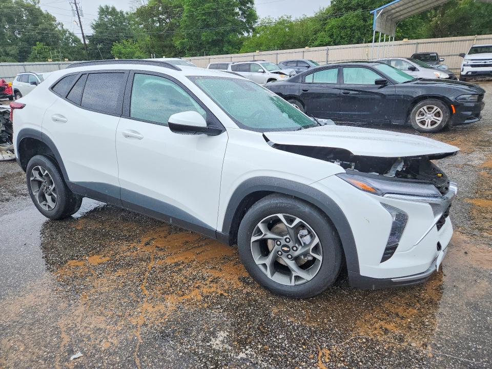 2024 Chevrolet Trax VIN KL77LHE24RC242328 COPART salvage auction — FRONT END, AL - CERT OF TITLE-SALVAGE TITLE, sold $3,150 on 2026-07-27 (photo 4)