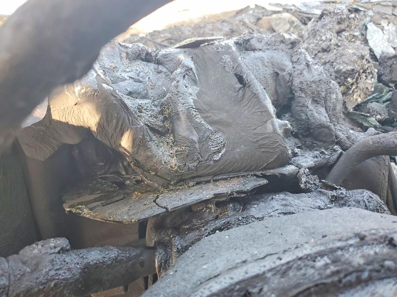 2016 Chevrolet Silverado 1500 VIN 3GCUKREC7GG375411 COPART salvage auction — BURN, Ca - Salvage Certificate, sold $550 on 2026-07-09 (photo 9)