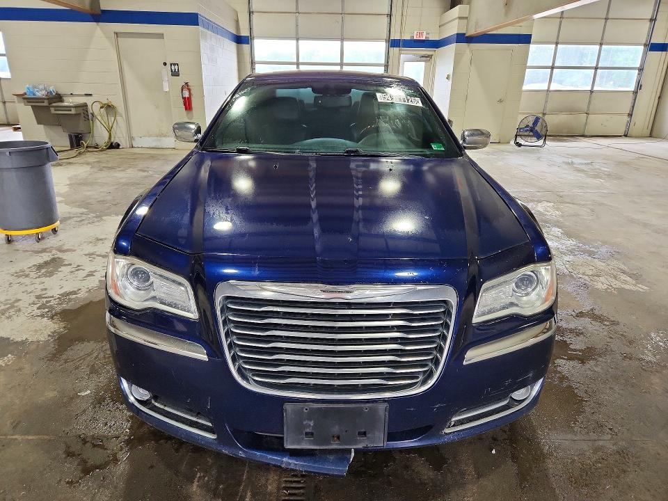 2013 Chrysler 300 VIN 2C3CCAET9DH577757 COPART salvage auction — MECHANICAL, Va - Certificate Of Title, sold $1,400 on 2026-07-02 (photo 5)