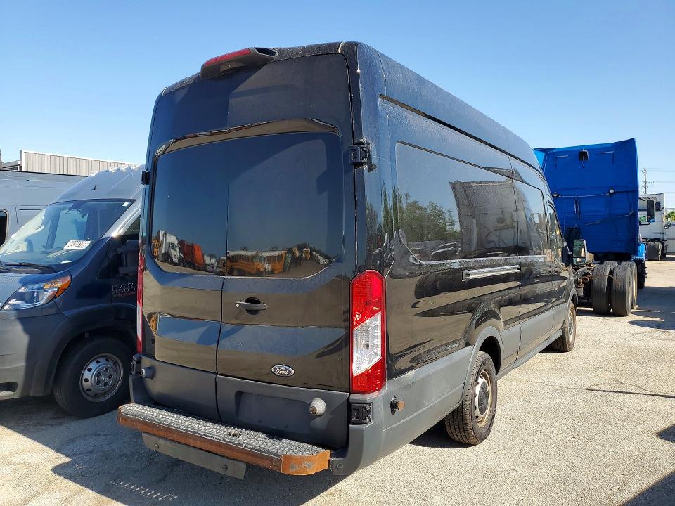 2018 Ford Transit VIN 1FTYR3XV9JKB09087 COPART salvage auction — MINOR DENT/SCRATCHES, Il - Certificate Of Title (P), sold $13,900 on 2026-07-30 (photo 3)