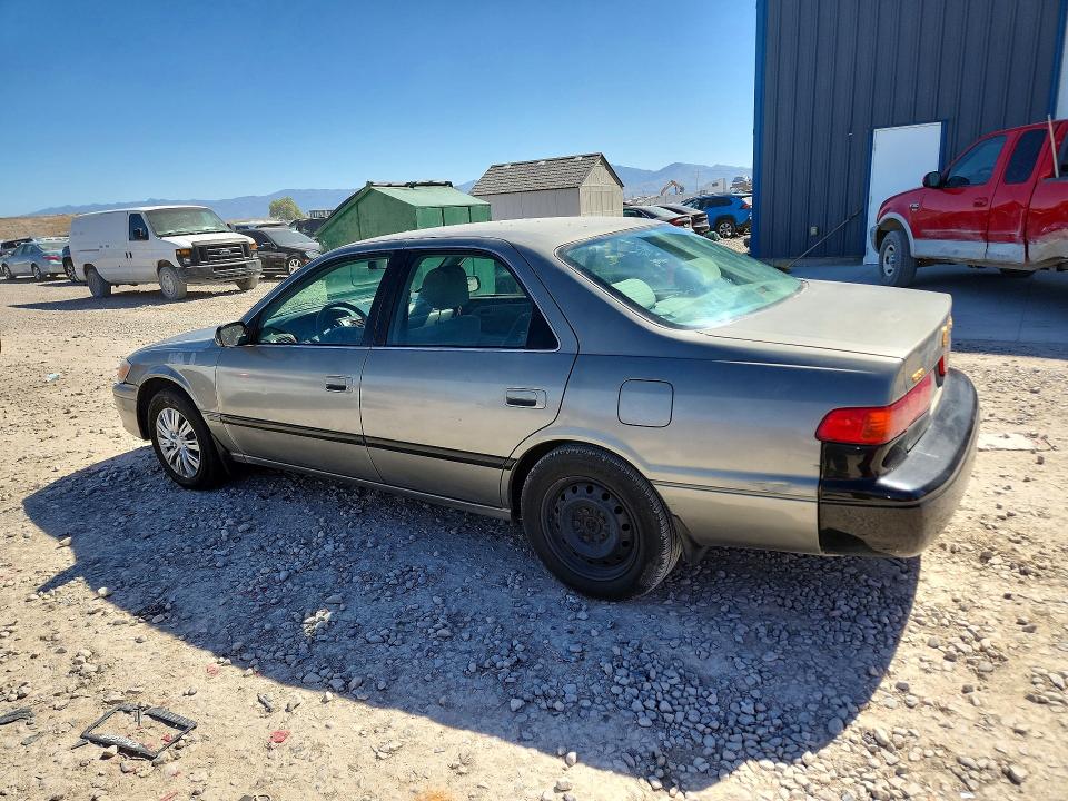 2000 Toyota Camry VIN JT2BG22K4Y0406205 COPART salvage auction — FRONT END, UT - SALVAGE CERTIFICATE, sold $200 on 2026-07-31 (photo 2)