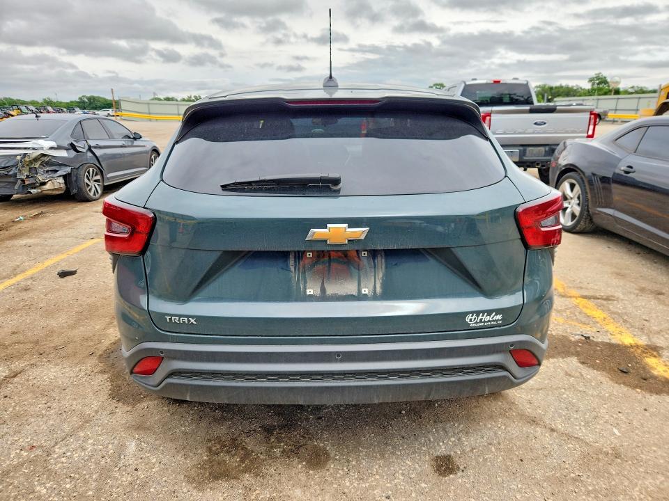 2025 Chevrolet Trax VIN KL77LFEP1SC131225 COPART salvage auction — HAIL, Ks - Cert Of Title-Salvage, sold $9,300 on 2026-07-20 (photo 6)