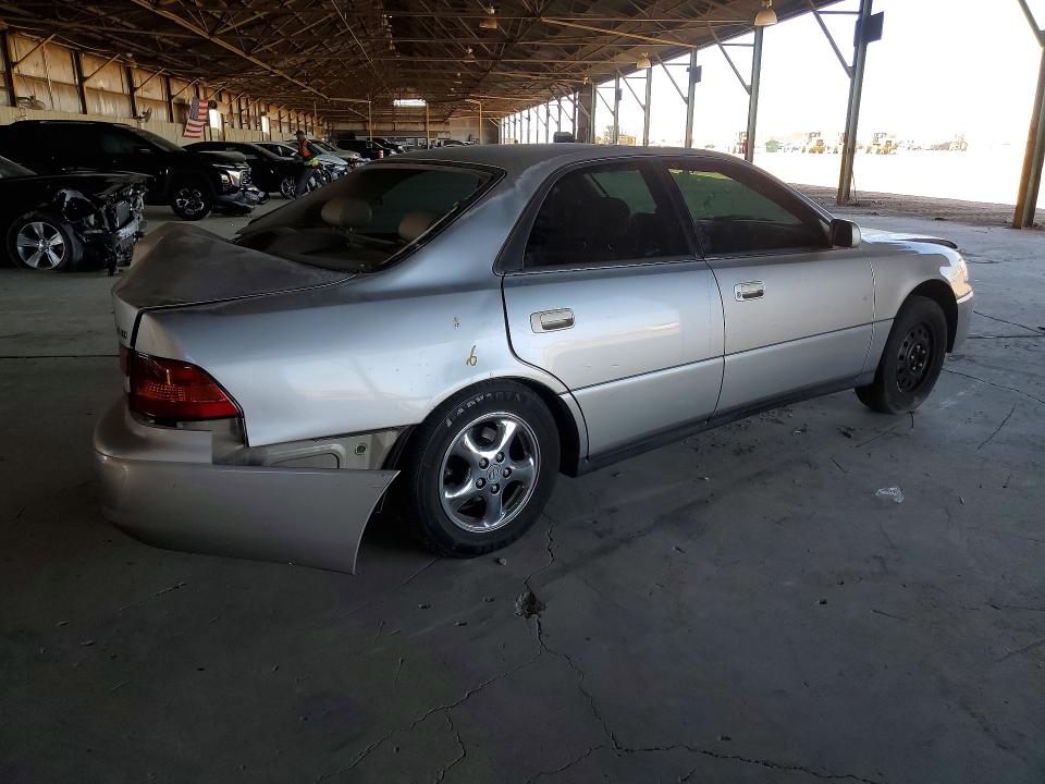 1999 Lexus Es 300 VIN JT8BF28G7X5072927 COPART salvage auction — REAR END, Az - Cert Of Title - Salvage, sold $300 on 2026-07-27 (photo 3)
