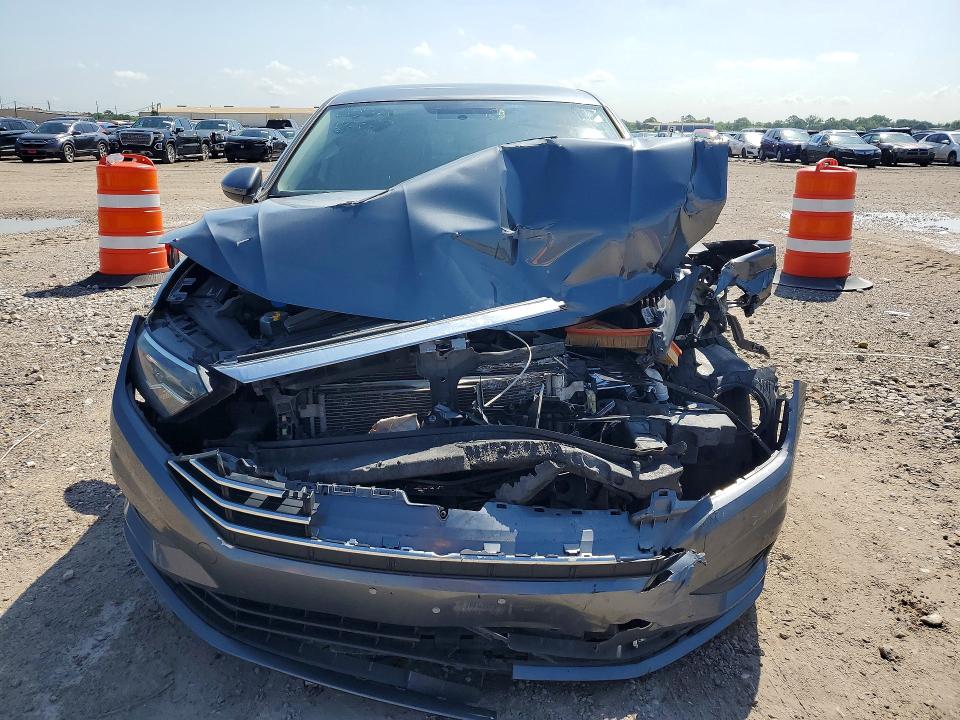 2021 Volkswagen Jetta VIN 3VWC57BU3MM004552 COPART salvage auction — FRONT END, Tx - Certificate Of Title, sold $2,900 on 2026-07-09 (photo 5)