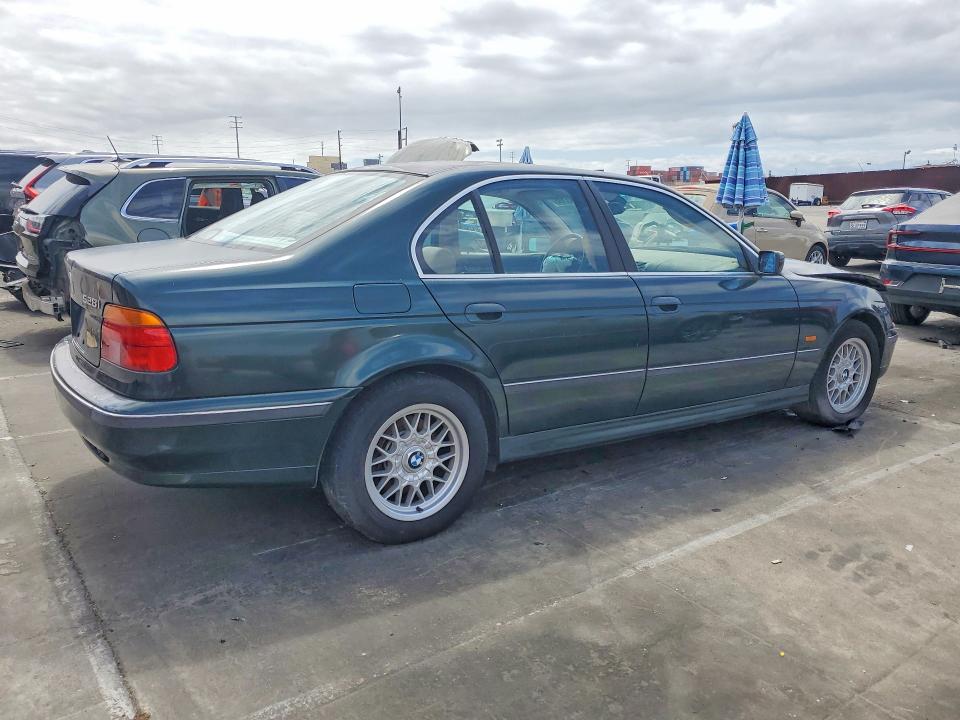 2000 BMW 5 series VIN WBADM6345YGU18707 COPART salvage auction — FRONT END, NE - DIS/DLR/EXP ONLY SALVAGE TITLE, sold $225 on 2026-07-17 (photo 3)