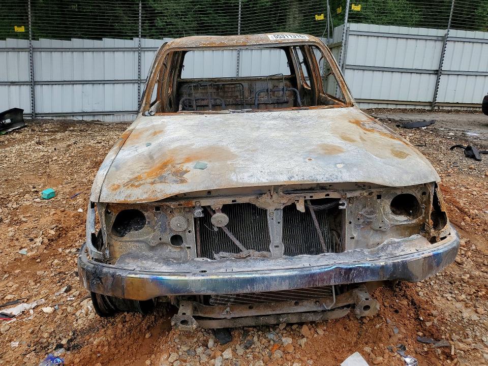 2002 Toyota Tacoma VIN 5TEGN92N02Z098379 COPART salvage auction — BURN, GA - BILL OF SALE - PARTS ONLY, sold $300 on 2026-07-10 (photo 5)
