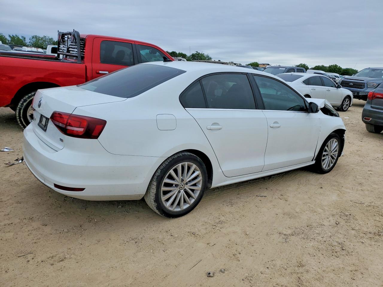 2016 Volkswagen Jetta VIN 3VWL07AJ6GM379457 COPART salvage auction — Front End, TX - SALVAGE VEHICLE TITLE, sold $1,800 on 2026-06-25 (photo 3)