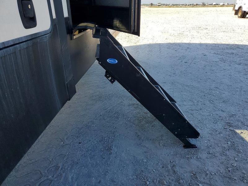 2021 Keystone Voltage VIN 4YDF41435MZ990330 COPART salvage auction — WATER/FLOOD, FL - CERTIFICATE OF DESTRUCTION, sold $10,200 on 2026-07-16 (photo 9)