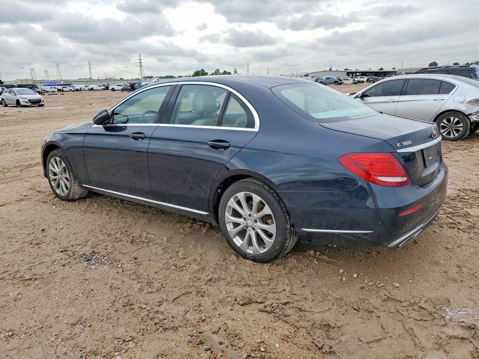 2017 Mercedes-benz VIN WDDZF4JB8HA097019 COPART salvage auction — WATER/FLOOD, Tx - Salvage Title-Flood Damage, sold $250 on 2026-07-24 (photo 2)