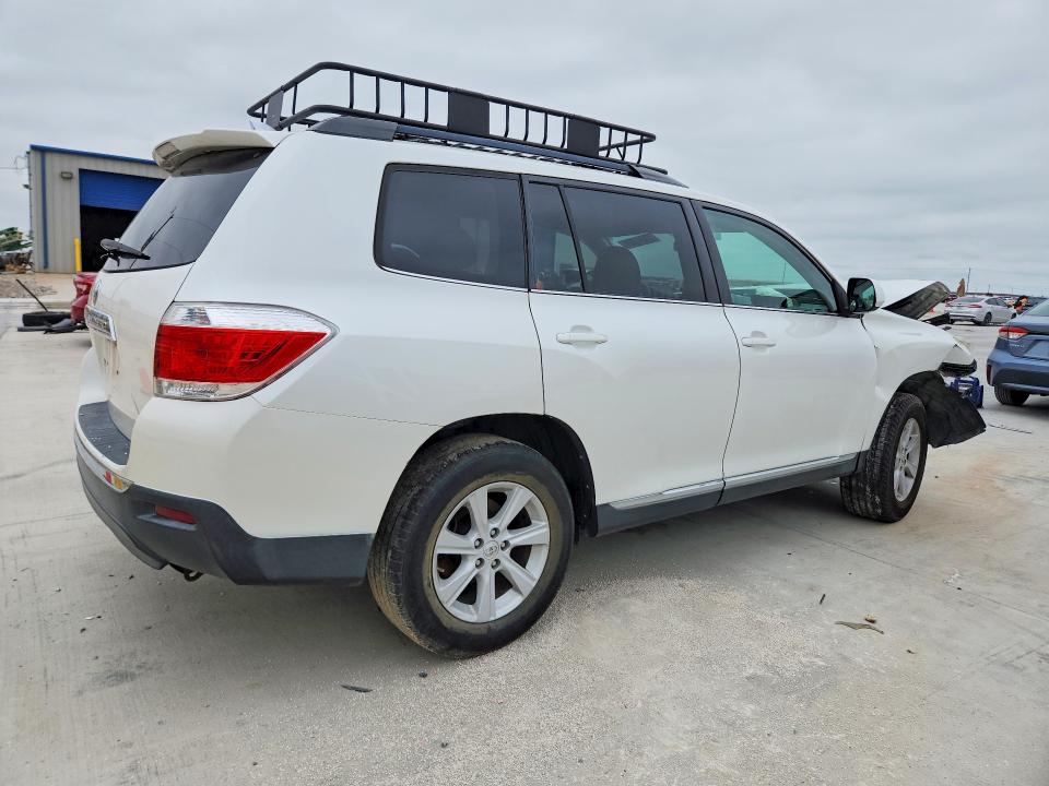 2013 Toyota Highlander VIN 5TDZA3EH8DS035196 COPART salvage auction — FRONT END, Tx - Salvage Vehicle Title, sold $1,750 on 2026-07-21 (photo 3)