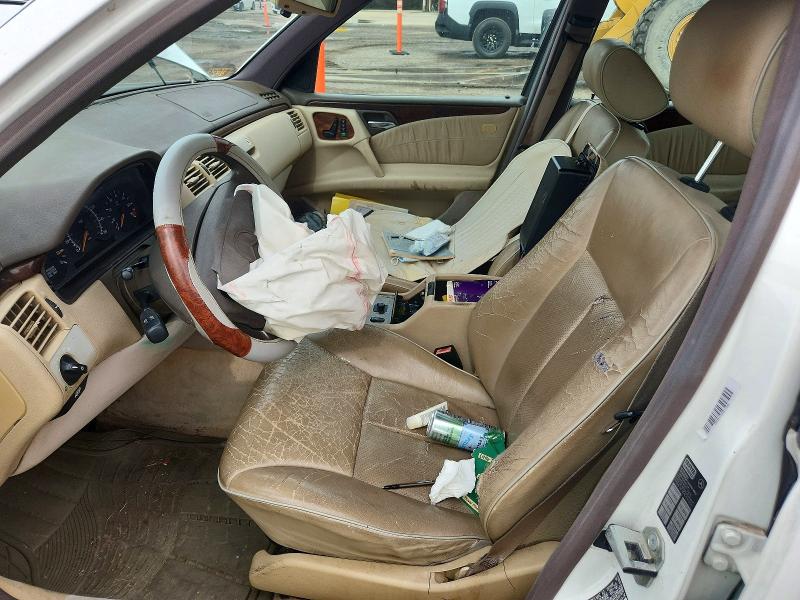 1996 Mercedes-benz E-class VIN WDBJF55F9TJ010343 COPART salvage auction — FRONT END, LA - CERT OF TITLE-SALVAGE, sold $200 on 2026-07-10 (photo 7)