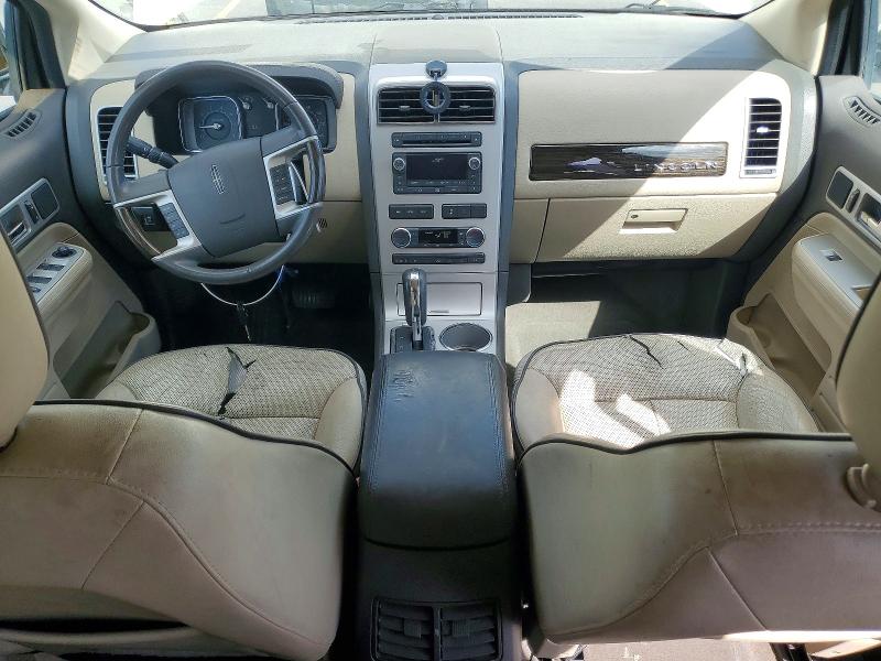 2008 Lincoln Mkx VIN 2LMDU88C28BJ12702 COPART salvage auction — FRONT END, Id - Certificate Of Title, sold $225 on 2026-07-30 (photo 8)