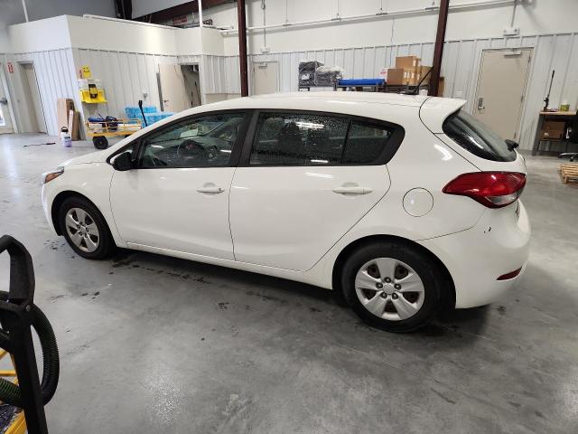 2018 Kia Forte VIN KNAFK5A87J5772955 COPART salvage auction — NORMAL WEAR, Nc - Dealer Only Clean Title, sold $975 on 2026-07-28 (photo 2)