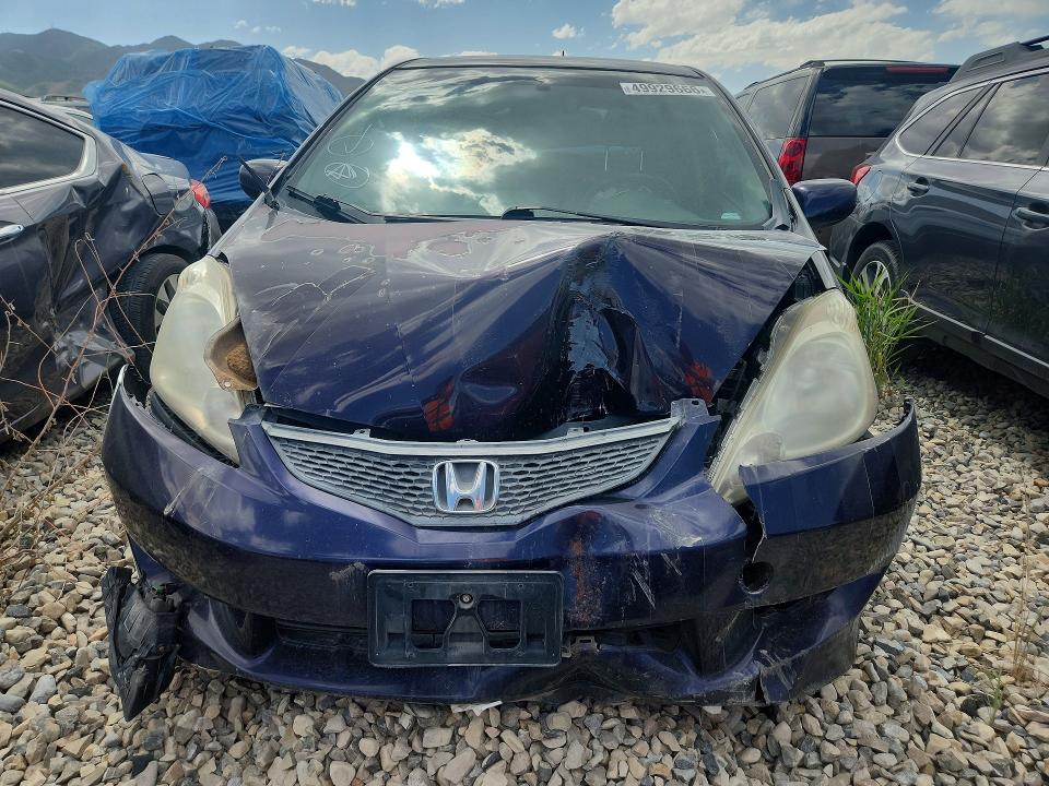 2010 Honda Fit VIN JHMGE8H40AC031303 COPART salvage auction — FRONT END, Ut - Salvage Certificate, sold $325 on 2026-07-07 (photo 5)