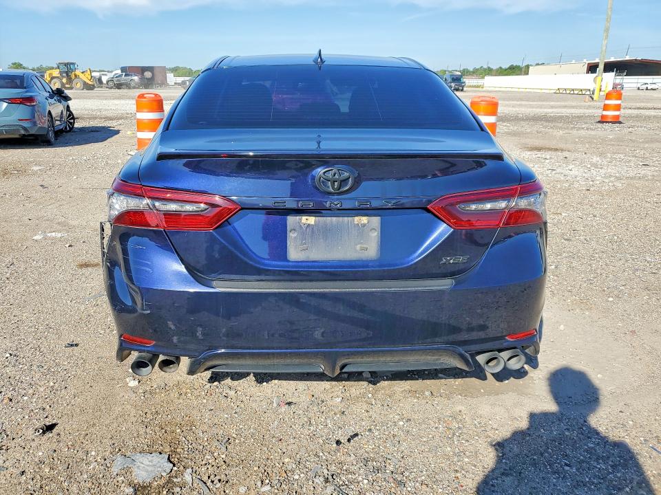 2022 Toyota Camry VIN 4T1K61AK9NU710944 COPART salvage auction — UNDERCARRIAGE, Tx - Salvage Vehicle Title, sold $7,900 on 2026-07-02 (photo 6)