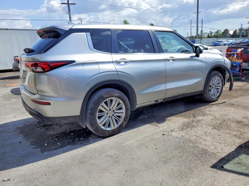 2024 Mitsubishi VIN JA4J3UA88RZ076396 COPART salvage auction — FRONT END, Fl - Certificate Of Destruction, sold $7,200 on 2026-07-17 (photo 3)