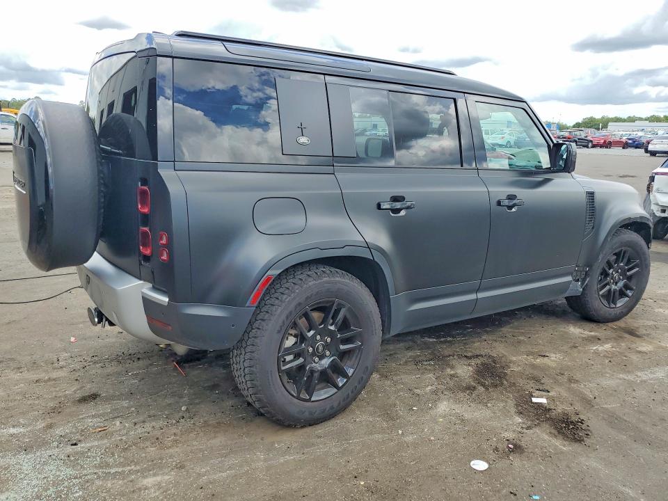 2024 Land rover Defender VIN SALEJ7EX9R2284465 COPART salvage auction — FRONT END, Fl - Cert Of Title Slvg Rebuildable, sold $32,250 on 2026-07-20 (photo 3)