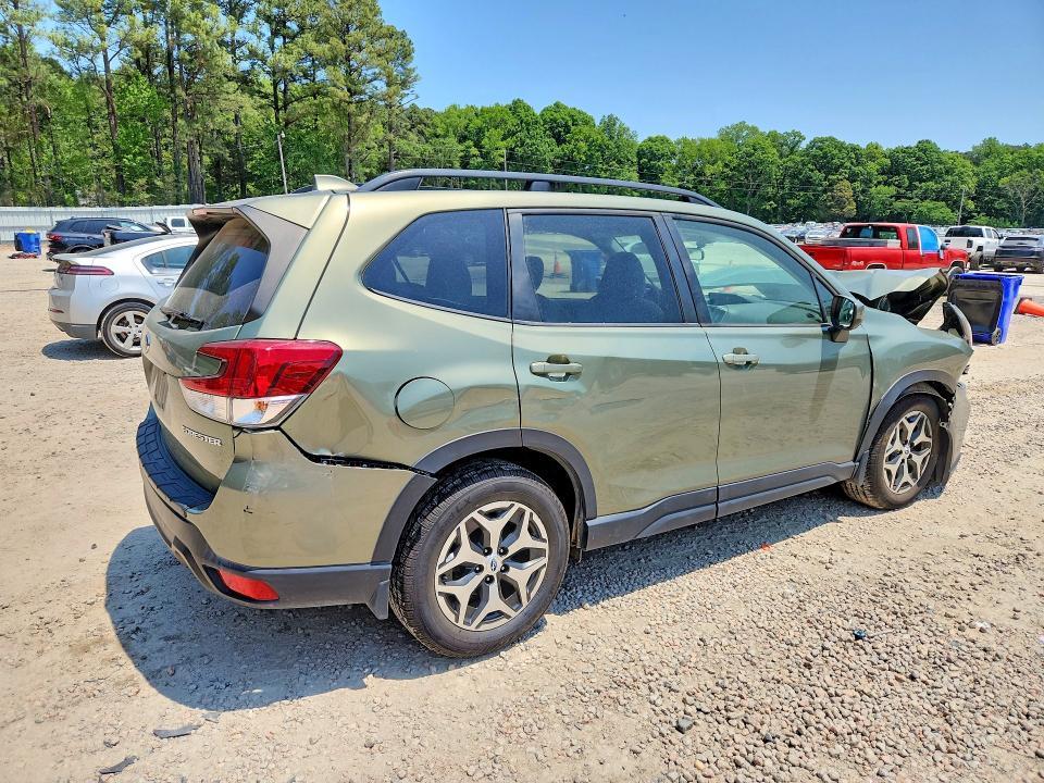 2019 Subaru Forester VIN JF2SKAGC3KH471106 COPART salvage auction — FRONT END, Nc - Salvage Certificate Of Title, sold $2,300 on 2026-07-17 (photo 3)
