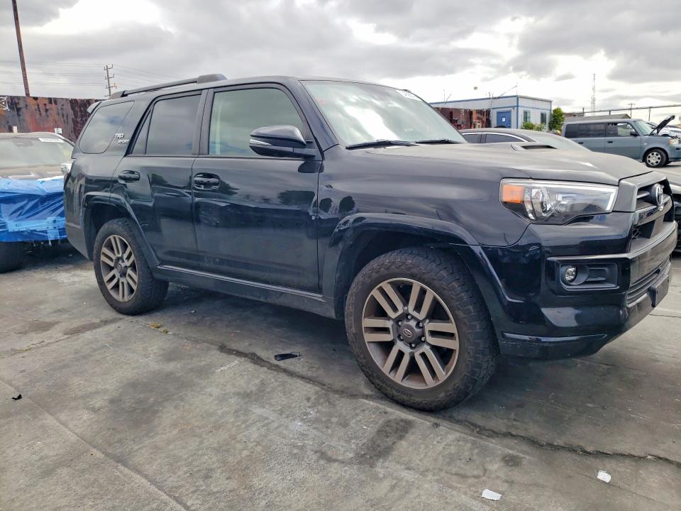 2022 Toyota 4runner VIN JTESU5JR4N5976392 COPART salvage auction — REAR END, CA - SALVAGE CERTIFICATE, sold $11,100 on 2026-07-22 (photo 4)