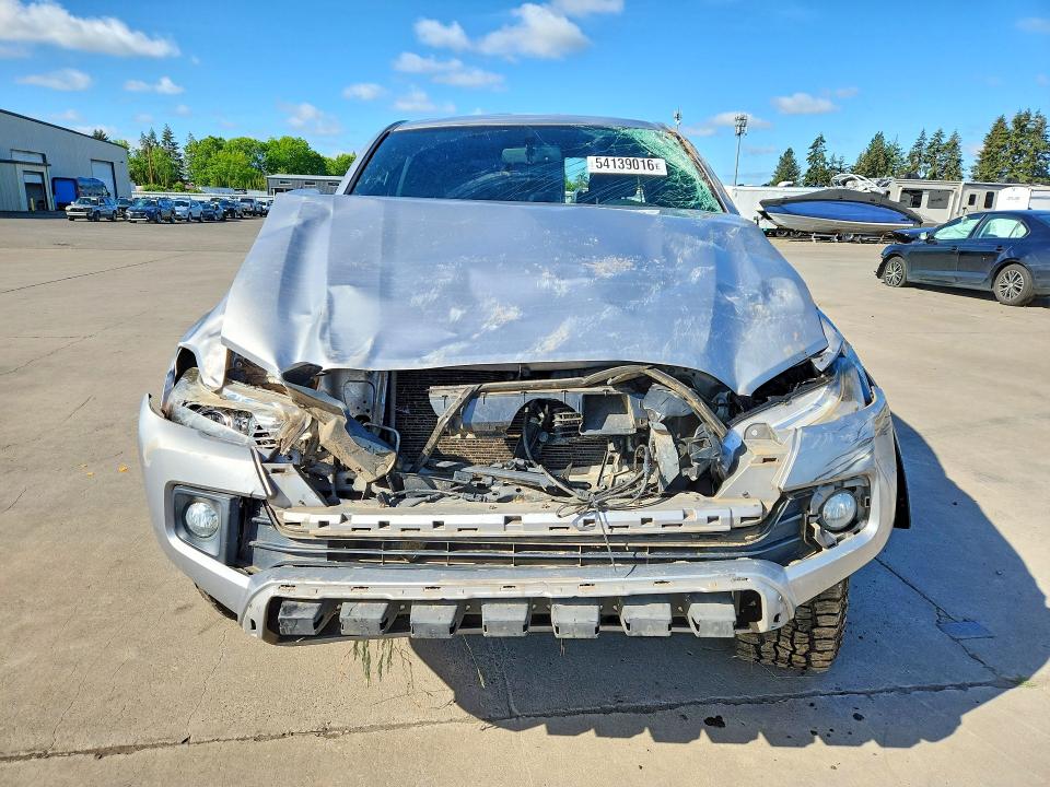 2016 Toyota Tacoma VIN 5TFSZ5AN5GX003774 COPART salvage auction — FRONT END, Or - Salvage Title Certificate, sold $4,850 on 2026-07-25 (photo 5)