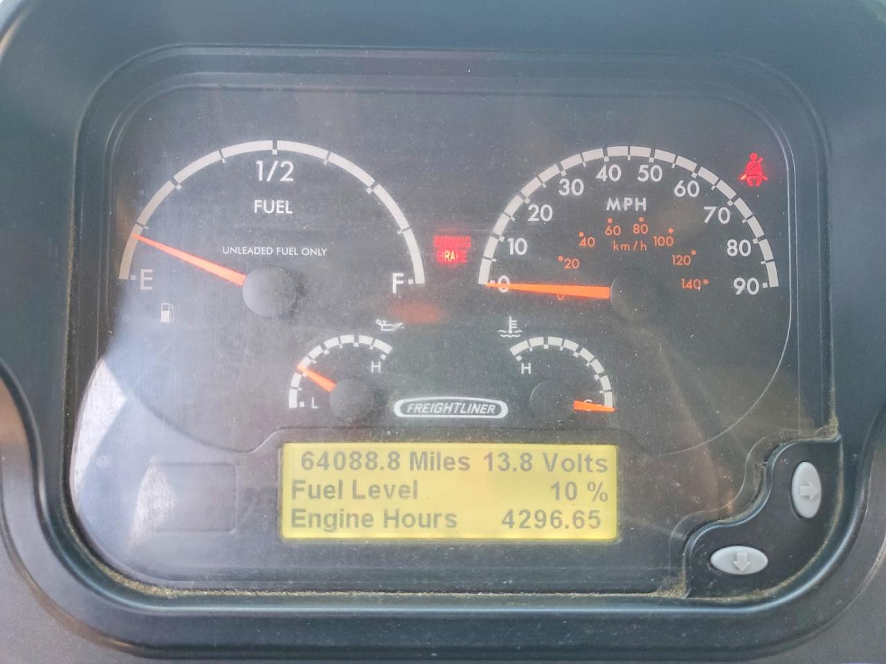2021 Freightliner Chassis VIN 4UZAC2GA4MCMM9252 COPART salvage auction — Minor Dent/Scratches, CA - CERTIFICATE OF TITLE, sold $15,300 on 2026-05-26 (photo 9)
