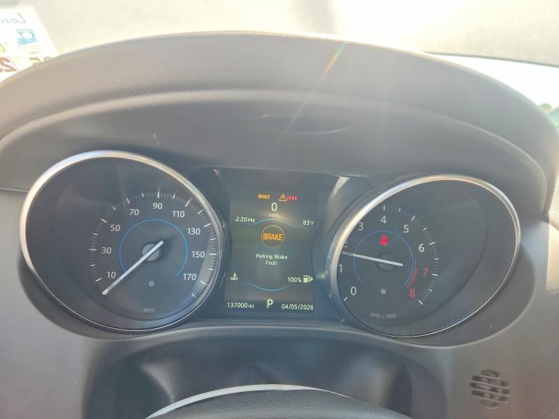 2017 Jaguar F-pace VIN SADCJ2BV1HA069546 COPART salvage auction — MINOR DENT/SCRATCHES, Tx - Salvage Vehicle Title, sold $2,450 on 2026-07-08 (photo 9)