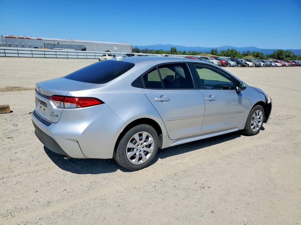 2024 Toyota Corolla VIN JTDBCMFE3R3060117 COPART salvage auction — FRONT END, CA - JUNK RECEIPT, sold $4,550 on 2026-07-31 (photo 3)