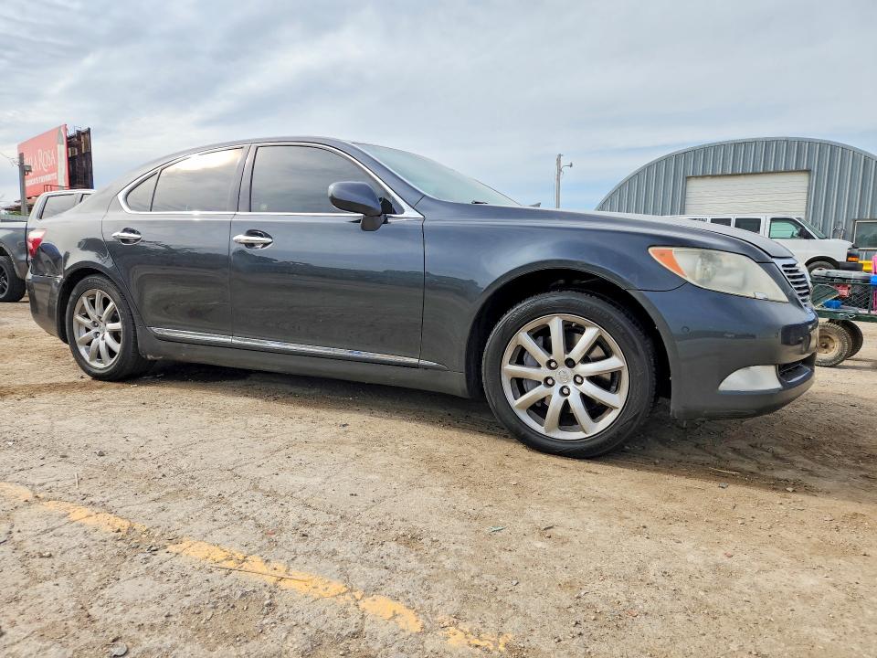 2008 Lexus Ls 460 VIN JTHBL46F585076104 COPART salvage auction — HAIL, KS - CERT OF TITLE-SALVAGE, sold $1,650 on 2026-07-08 (photo 4)