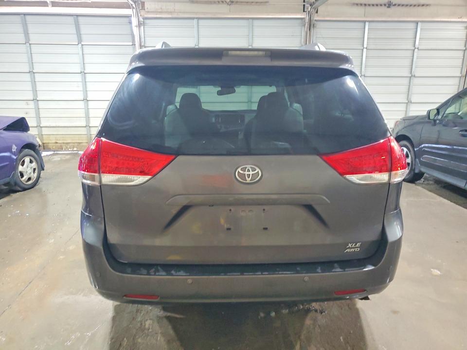 2013 Toyota Sienna VIN 5TDDK3DC4DS058732 COPART salvage auction — FRONT END, Tn - Salvage Certificate, sold $2,600 on 2026-07-28 (photo 6)