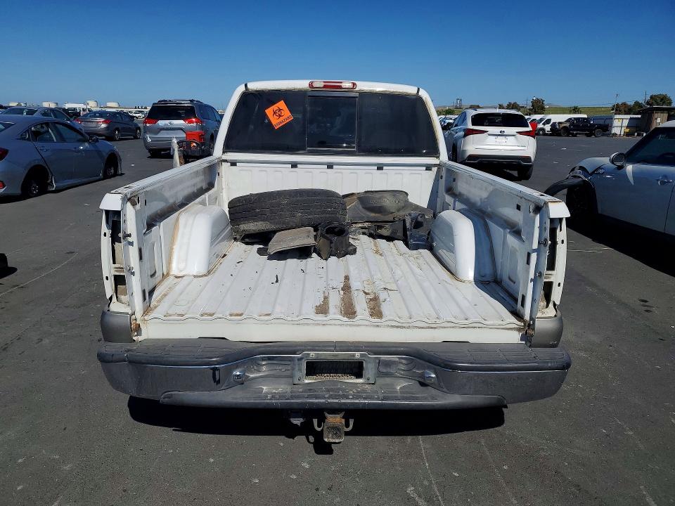 2000 Chevrolet Silverado VIN 1GCEK19TXYE130434 COPART salvage auction — VANDALISM, Ca - Salvage Certificate, sold $300 on 2026-07-29 (photo 6)