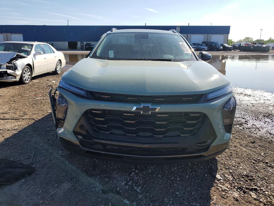 2025 Chevrolet Trax VIN KL77LKEP1SC210399 COPART salvage auction — FRONT END, Mi - Certificate Of Title, sold $5,400 on 2026-07-31 (photo 5)