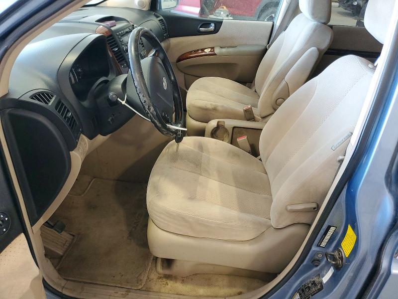 2007 Hyundai Entourage VIN KNDMC233X76014571 COPART salvage auction — FRONT END, TX - SALVAGE VEHICLE TITLE, sold $550 on 2026-07-28 (photo 7)