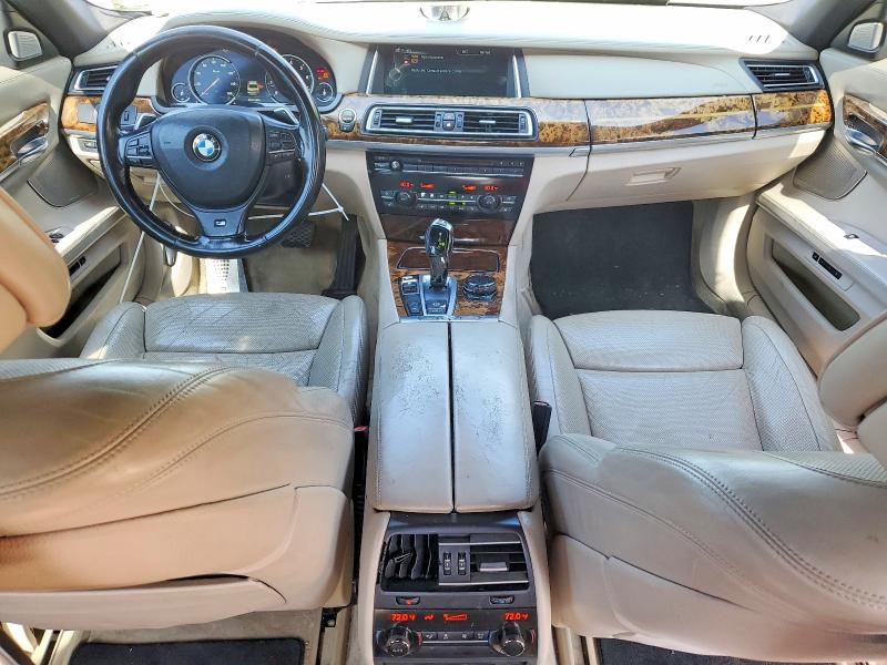 2014 BMW 7er VIN WBAYE8C58ED134701 COPART salvage auction — VANDALISM, VA - CERT OF TITLE - SALVAGE, sold $1,700 on 2026-07-28 (photo 8)