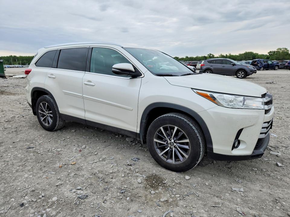 2019 Toyota VIN 5TDJZRFH4KS572040 COPART salvage auction — HAIL, IL - SALVAGE CERTIFICATE, sold $11,700 on 2026-07-08 (photo 4)