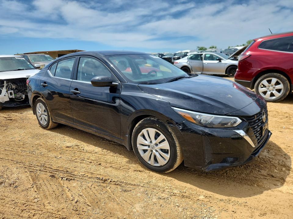 2025 Nissan Sentra VIN 3N1AB8BV7SY411204 COPART salvage auction — SIDE, Tx - Salvage Vehicle Title, sold $5,900 on 2026-07-02 (photo 4)